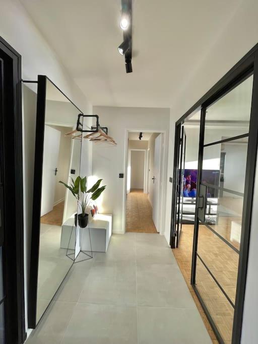 Magnifique Appartement Neuilly Sur Marne Entre Paris Et Disneyland ภายนอก รูปภาพ